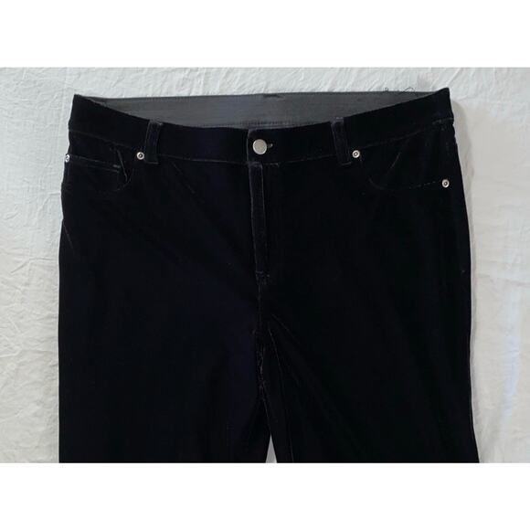 Chico's Tapered Velveteen Jean Style Jegging Pants. Black, Women's 2 (14)? Read. - Picture 6 of 9